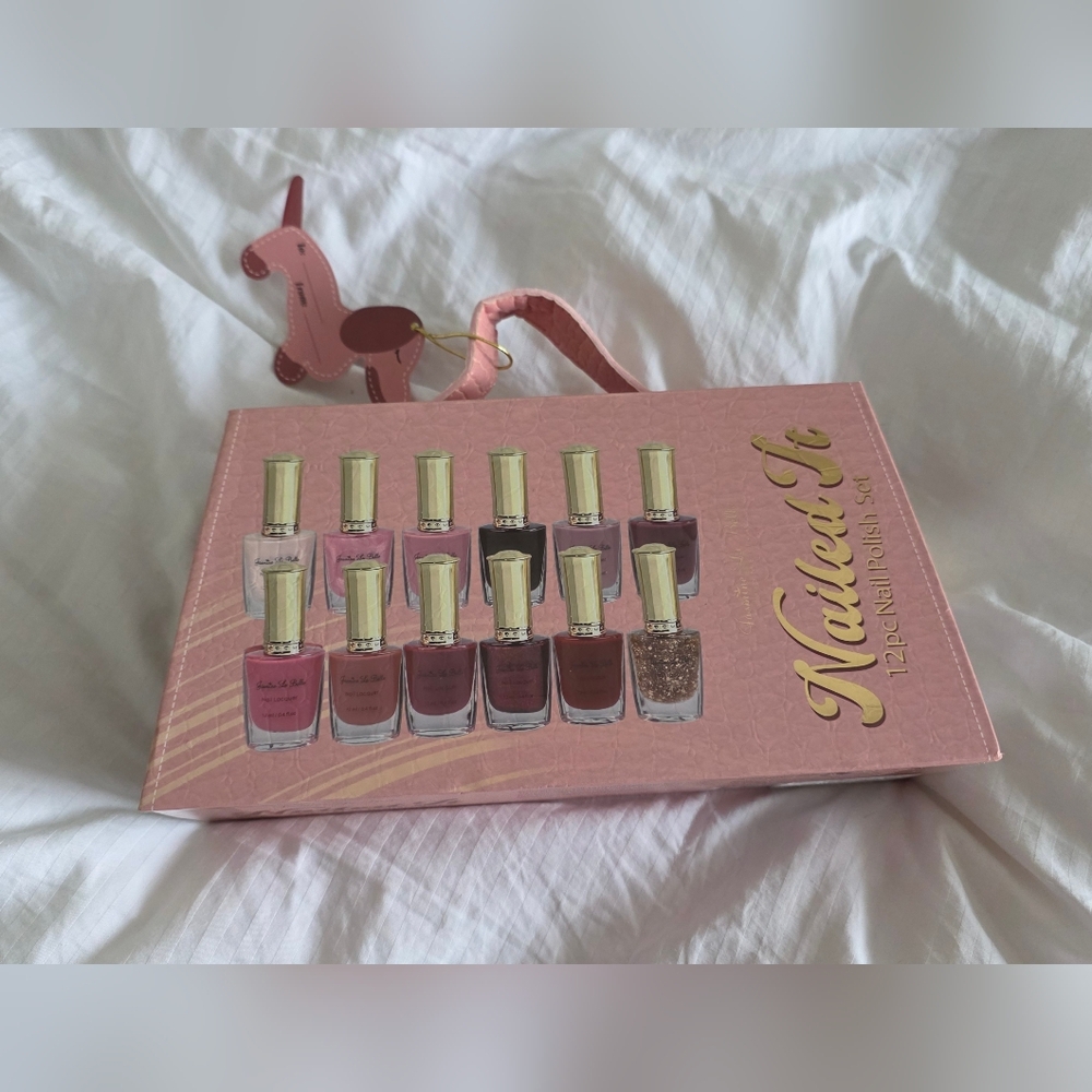 Luxe Nailed It 12-Piece Nail Polish Set - Pink and Gold